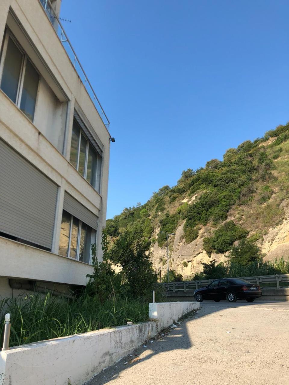 Apartment Ermest ,Kavaje Rock Durrës Exterior foto